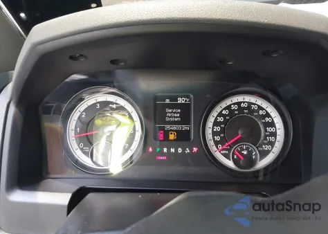 2013 Ram 1500 Express z USA, uszkodzony, nr VIN 1C6RR7FT0DS682032